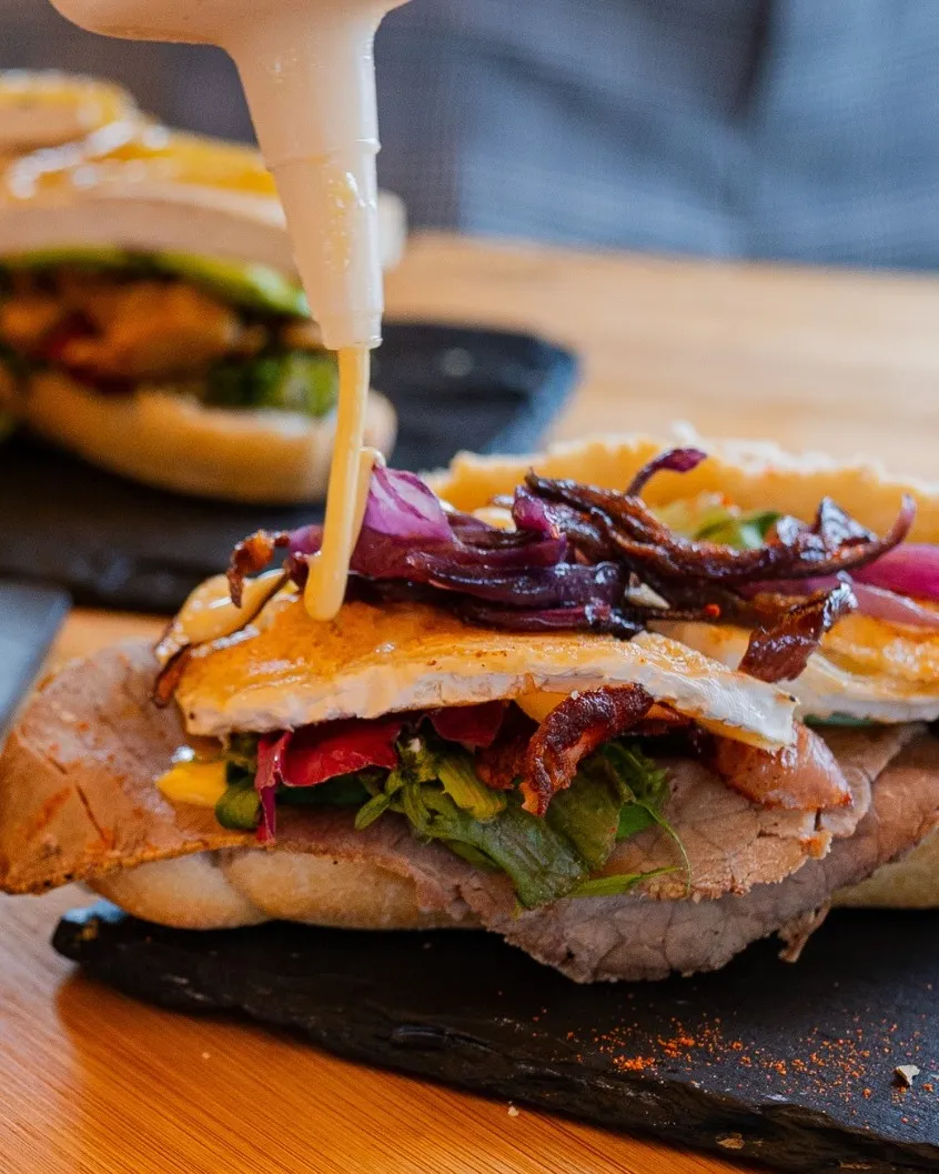 Bocadillo de jamón serrano con tumaca